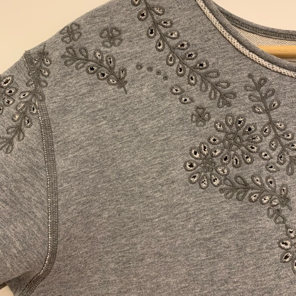 Lovely grey tunic top, perfect with tights or jeans. 100% cotton. - Picture 3 of 5